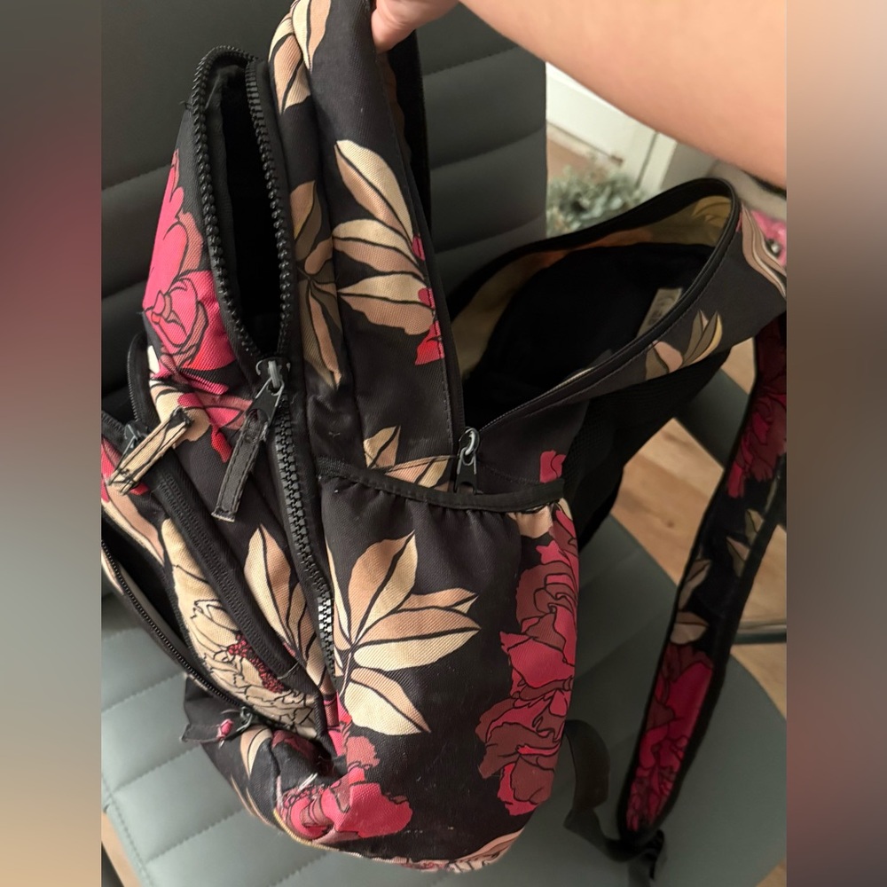 Billabong Black Backpack with Red and Cream Floral Design - Picture 4 of 5